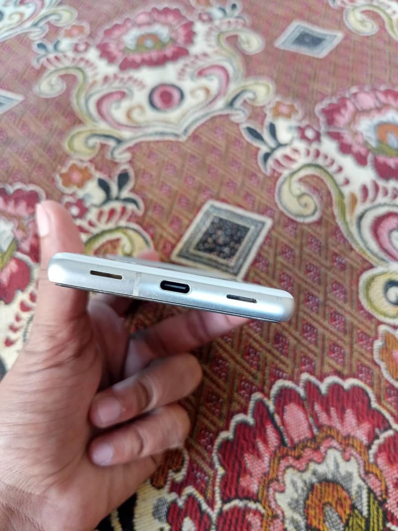 Google Pixel 7a 1