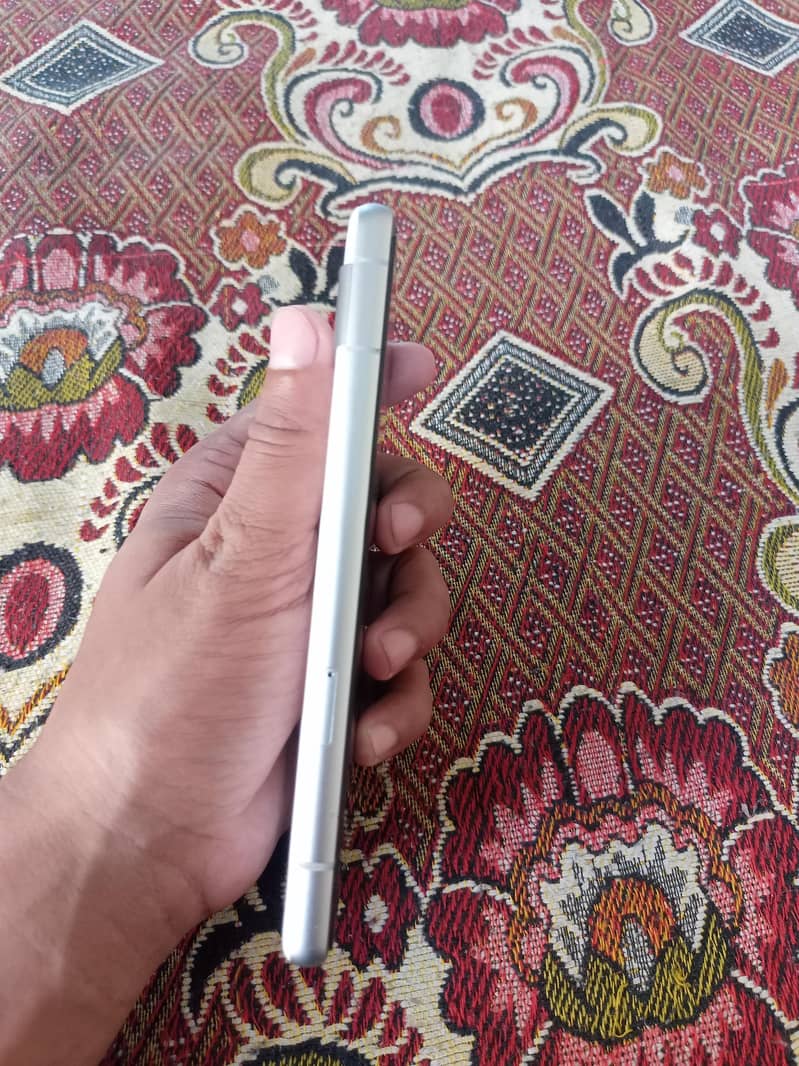 Google Pixel 7a 4