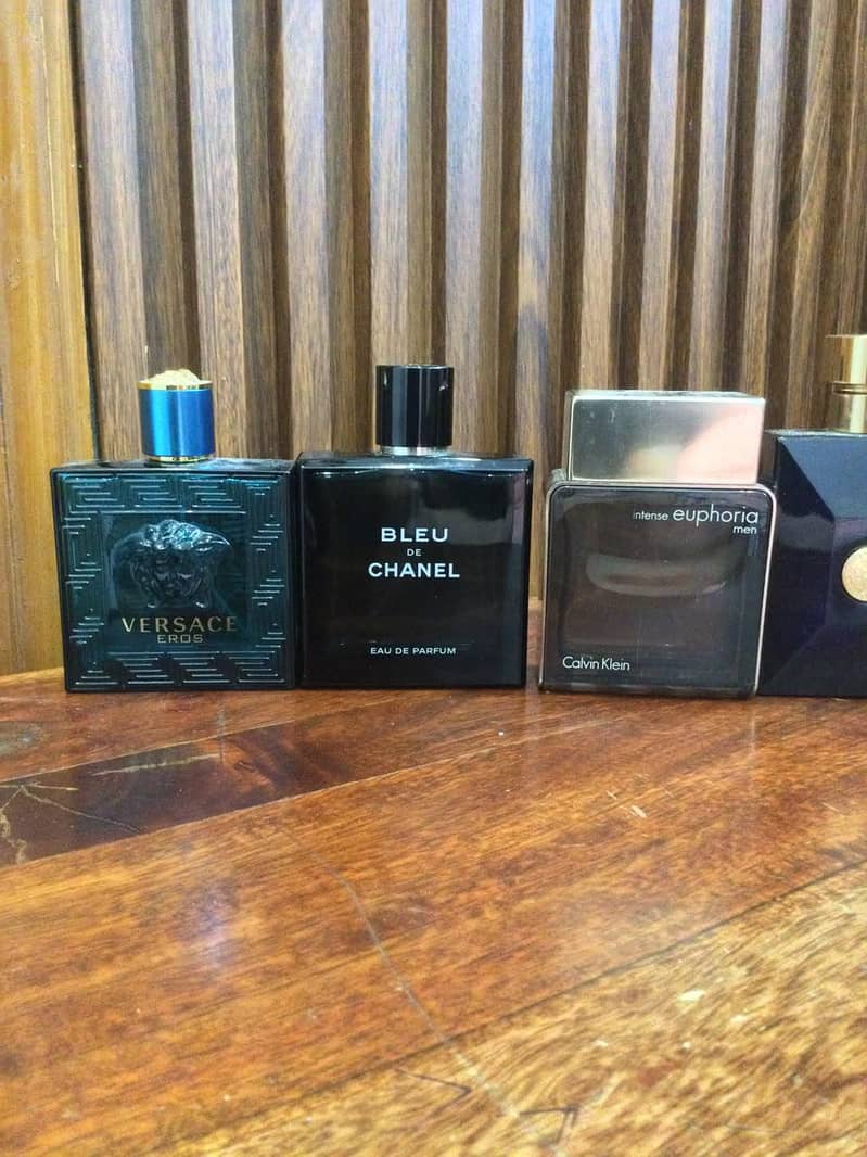 perfumes bottles 0