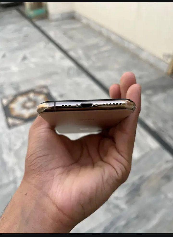 Apple iPhone XS 2