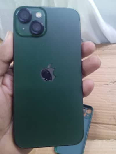 Apple iPhone 13