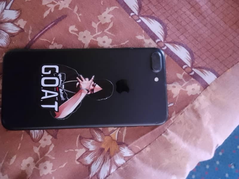 Apple iPhone 7 Plus 1