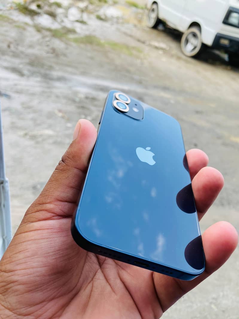 Apple iPhone 12 5