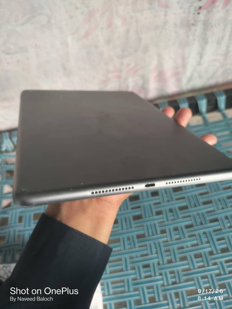Ipad 7th Generation 128 GB 3