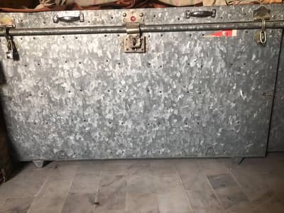2 Trunk boxes