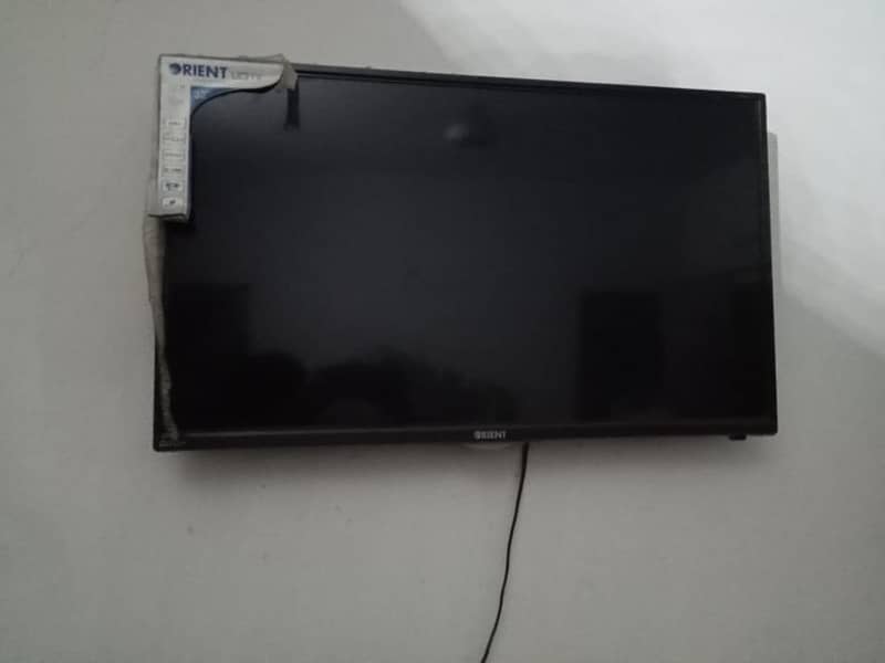 10/10 connection LCD 1