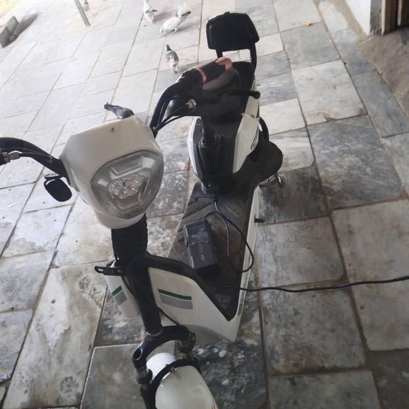 electric scoote 0