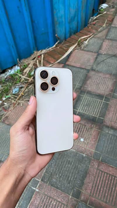 Apple iPhone 14 Pro