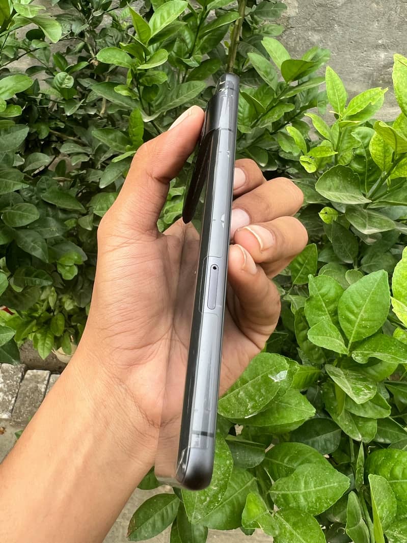 Google Pixel 7 4
