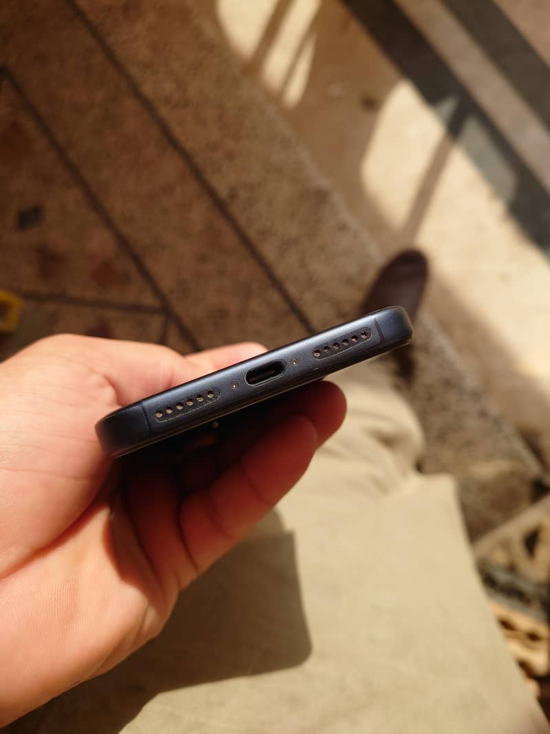 Apple iPhone 17 Pro Max 3