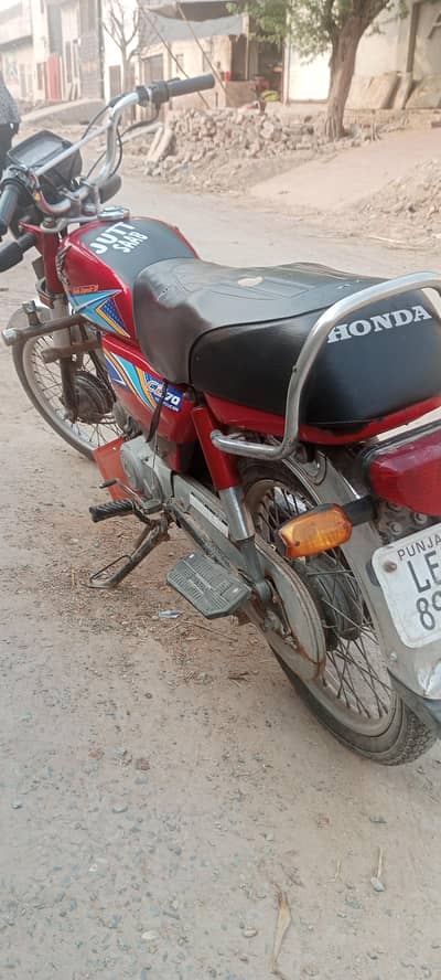 CD 70 Honda 2019 modal samundri engine ok tayr ok good condition