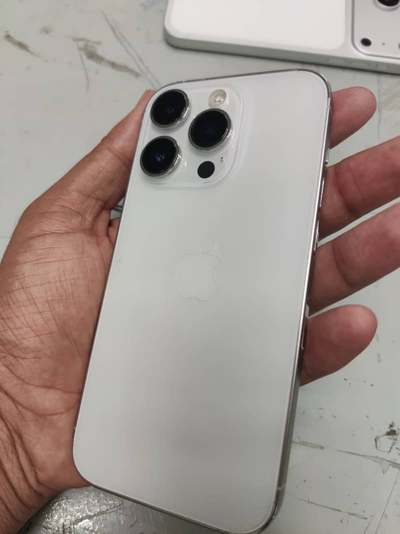 Apple iPhone 14 Pro 3
