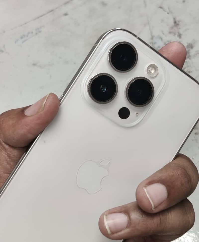 Apple iPhone 14 Pro 10