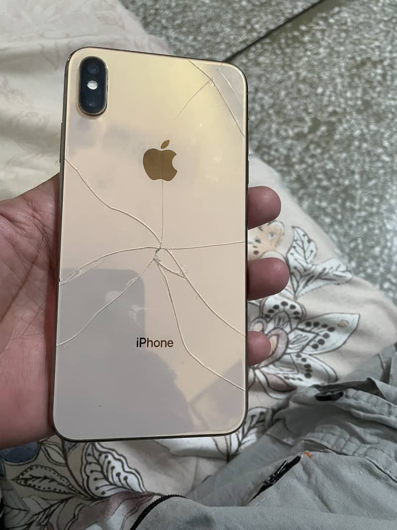 Apple iPhone XS Max 5