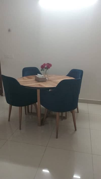Dinning table