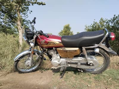 Honda 125 gold edition self start
