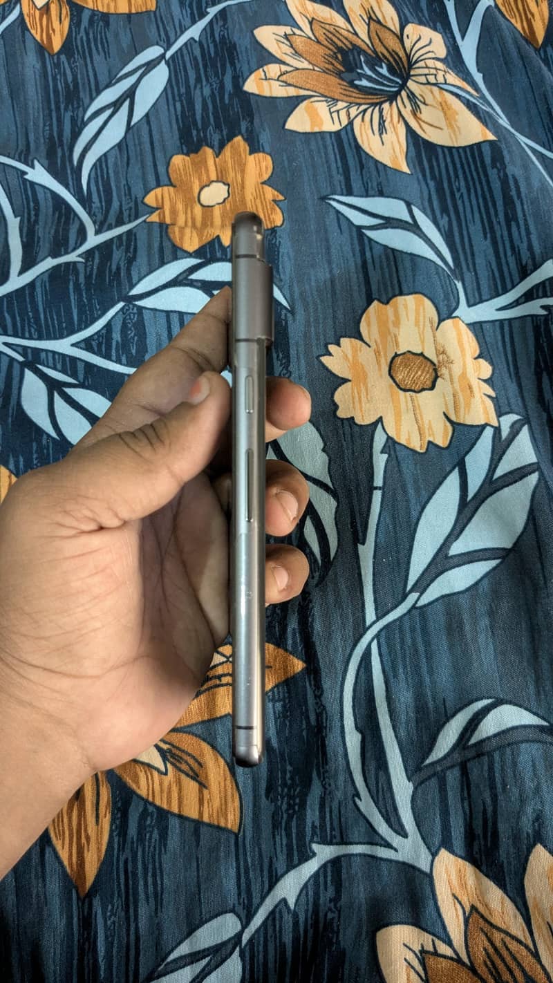 Google Pixel 7 5