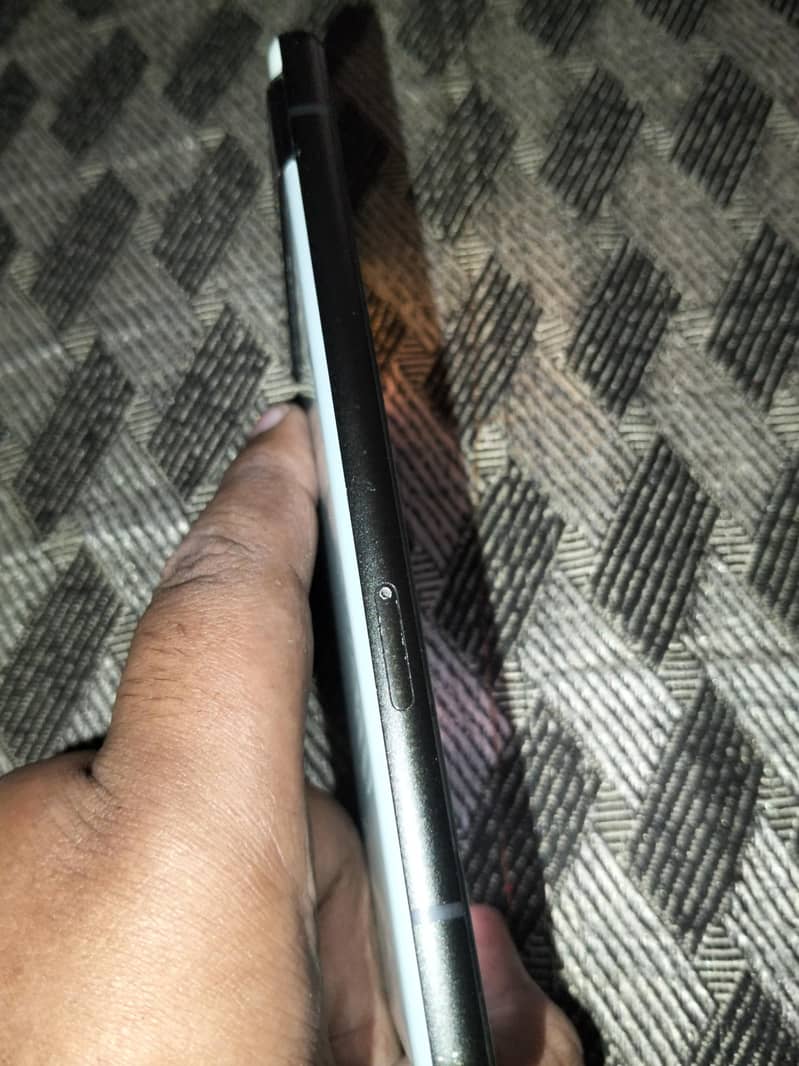 Google Pixel 6a 5