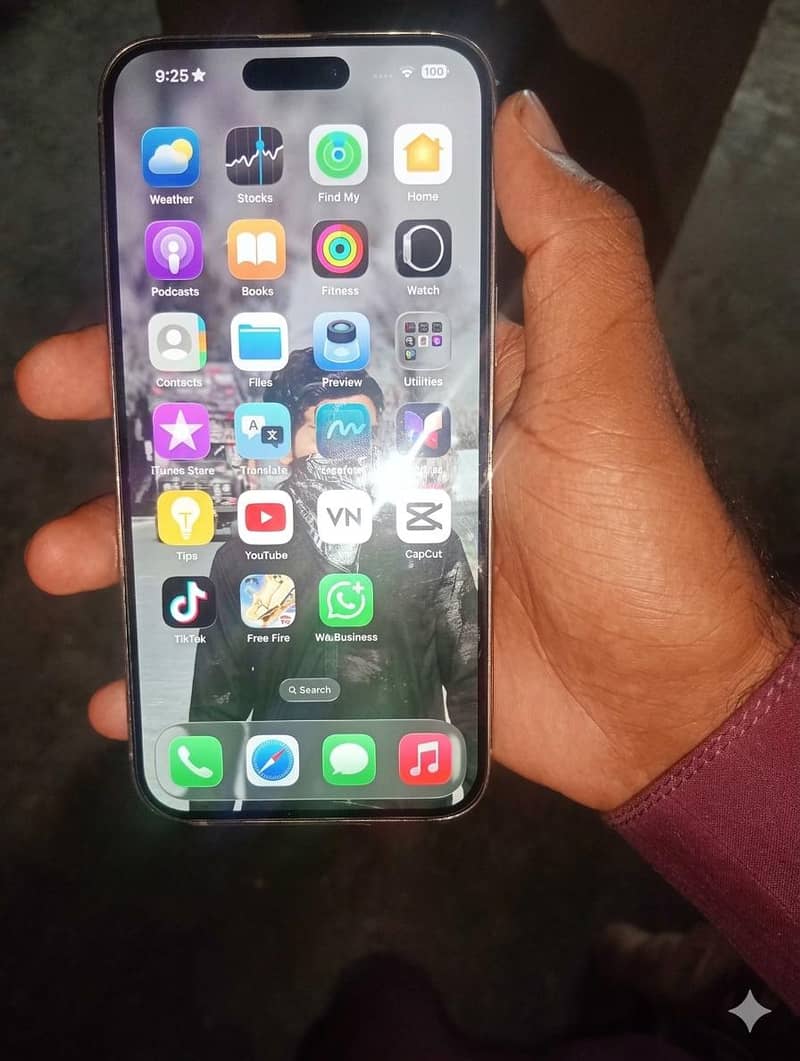 Apple iPhone 14 Pro Max 0