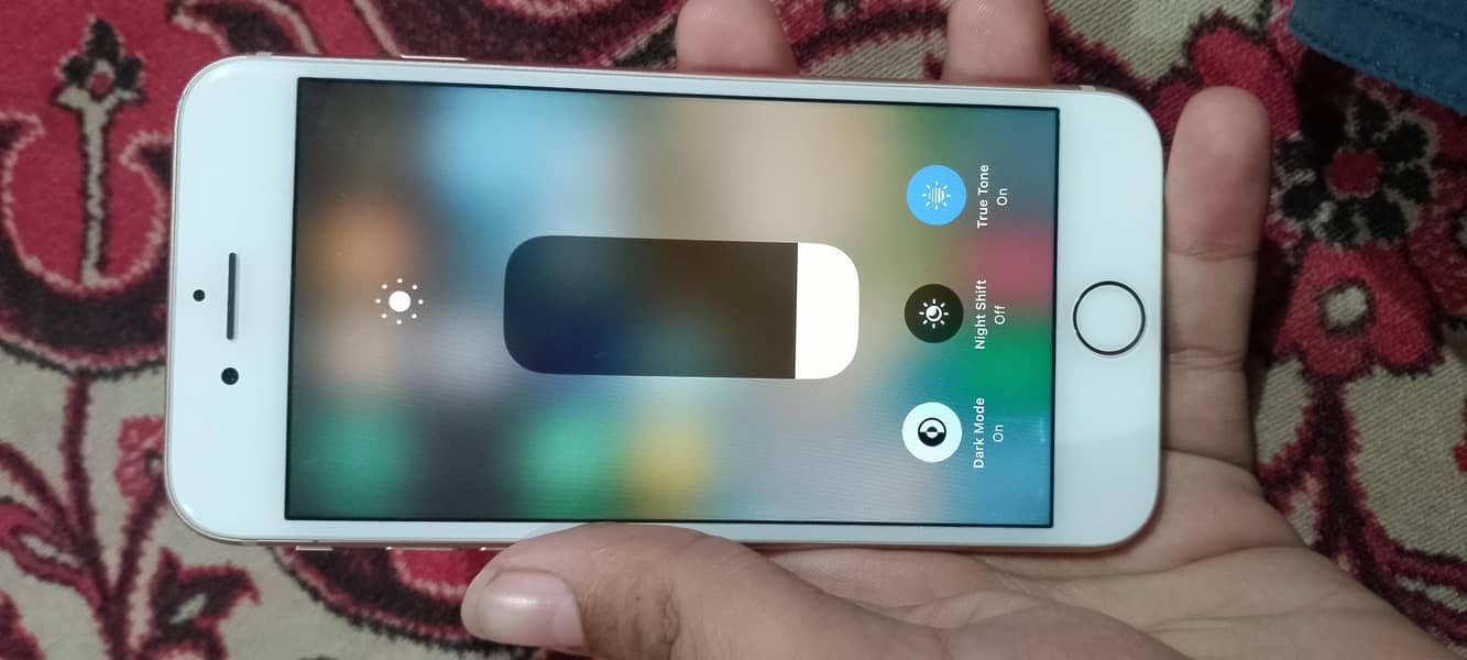 Apple iPhone 8 5