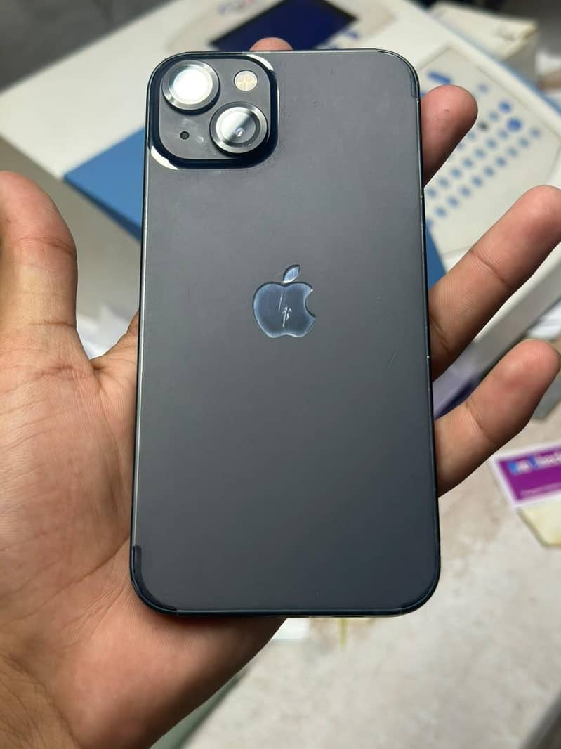 Apple iPhone 13 0