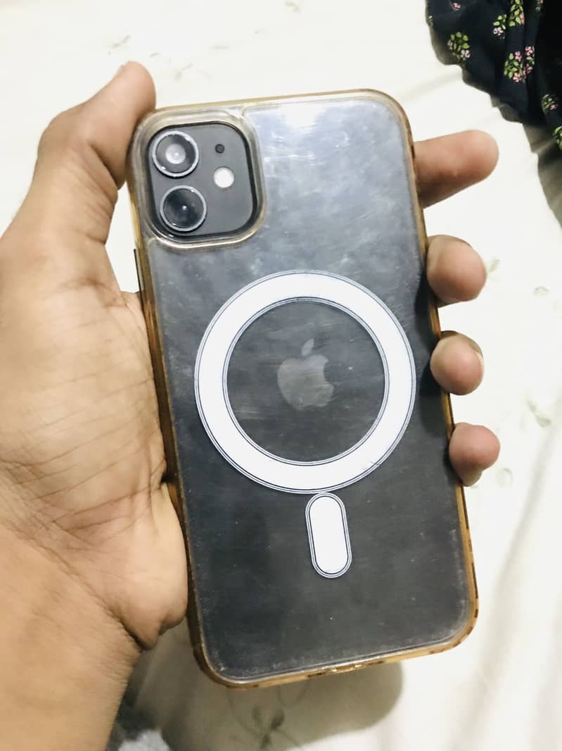 Apple iPhone 11 0
