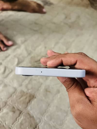 Samsung galaxy A16 5G 8 256 condition 10 by 10