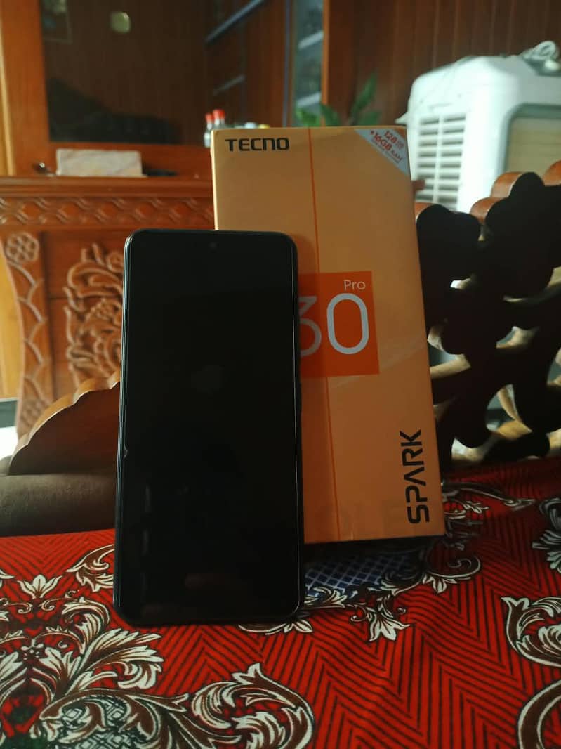 Tecno SPARK 30 Pro 3
