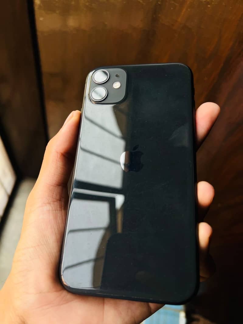 Apple iPhone 11 4