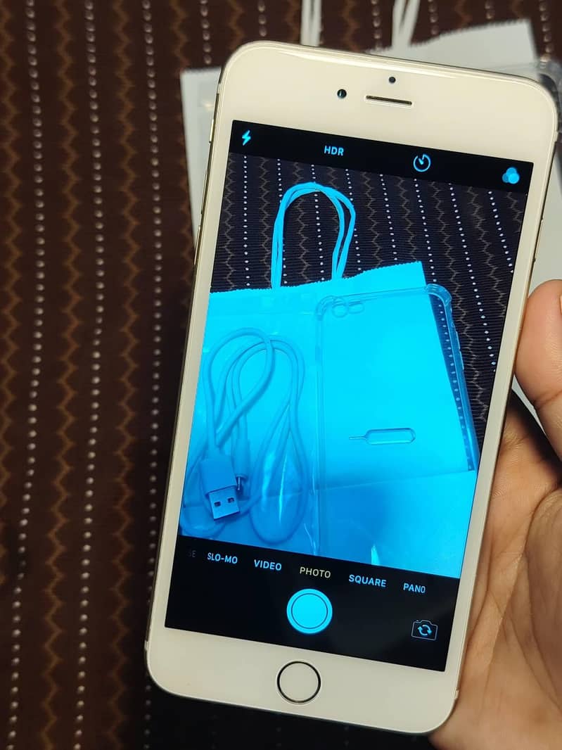 Apple iPhone 6S Plus 2