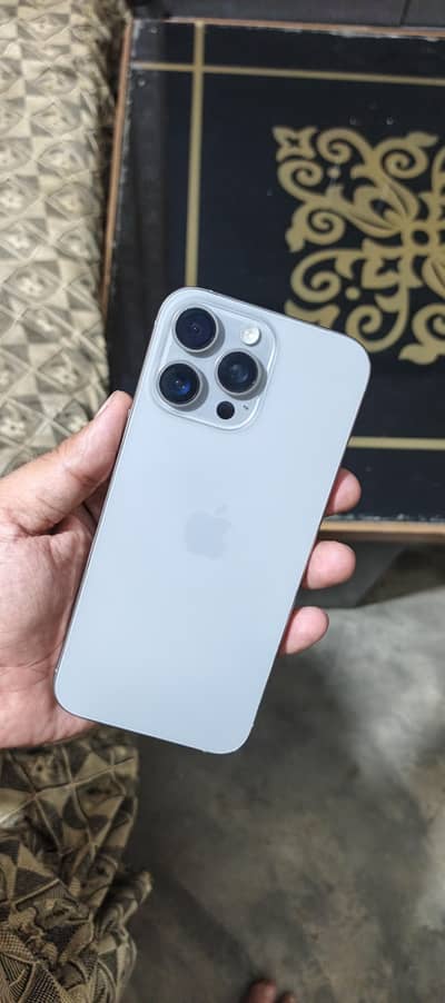 Apple iPhone 16 Pro Max