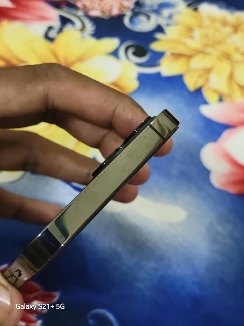 Apple iPhone 12 Pro 1