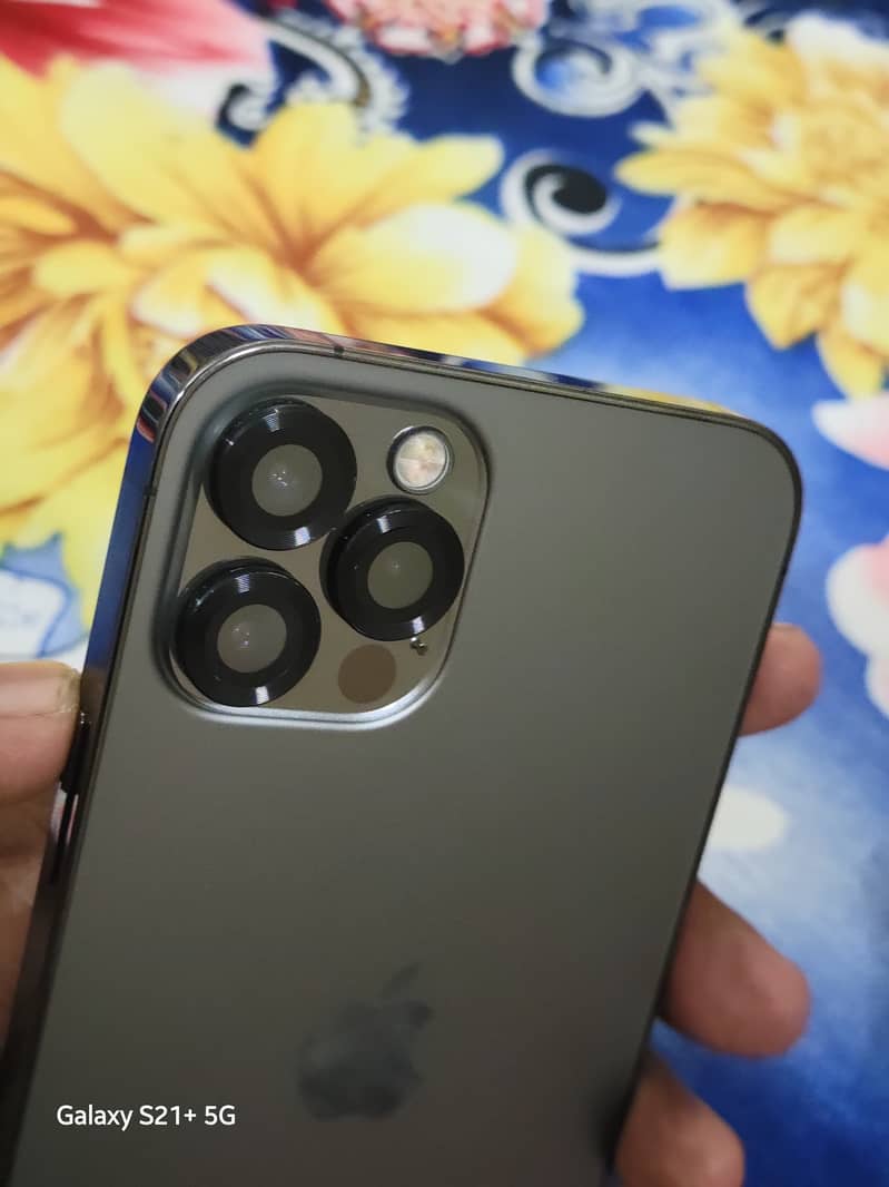Apple iPhone 12 Pro 4