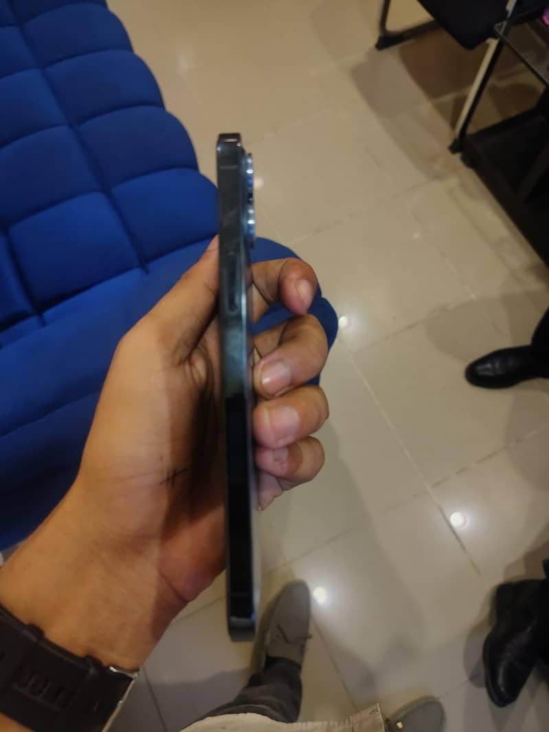 Apple iPhone 12 Pro Max 5
