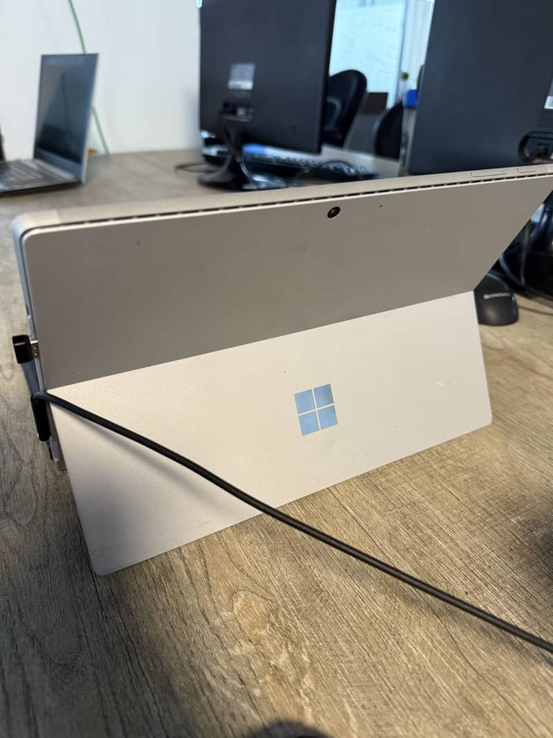 Microsoft Surface Pro 7+ 11th gen 0