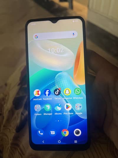 Vivo Y16