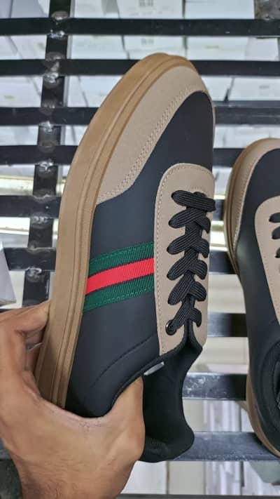 Almas shoes brand