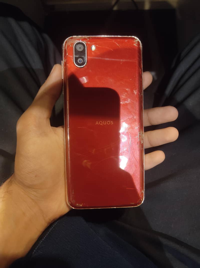 Sharp Aquos R3 2