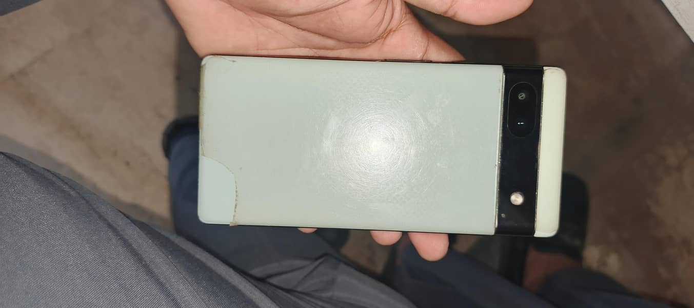 Google Pixel 6a 5