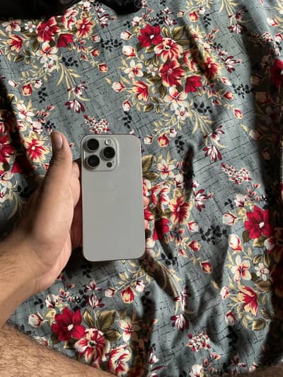 Apple iPhone 15 Pro