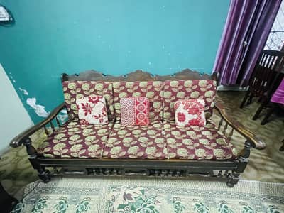 Sofa set with sofa combed