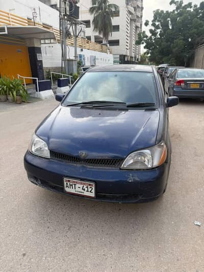 Toyota Platz 2000