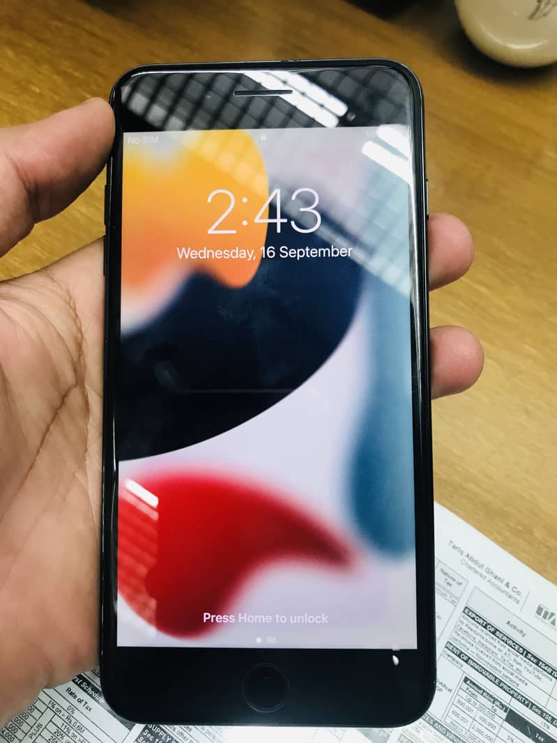 Apple iPhone 7 Plus 0