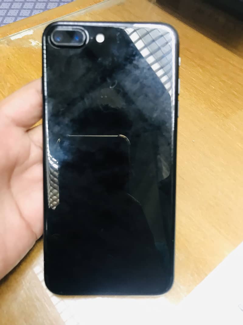 Apple iPhone 7 Plus 2