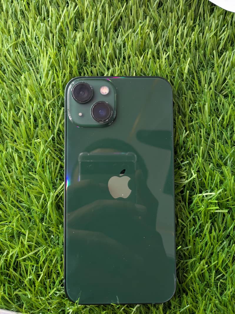 Apple iPhone 13 2