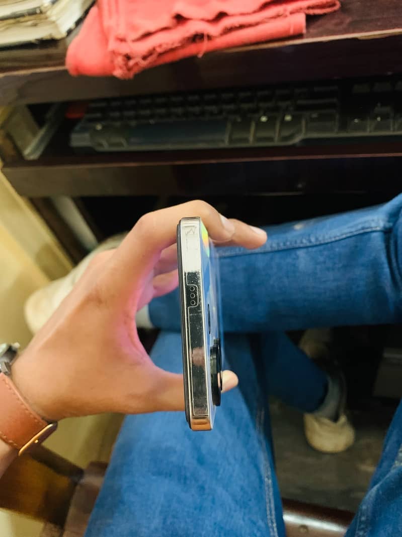 Tecno CAMON 20 4