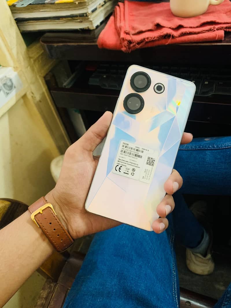 Tecno CAMON 20 9
