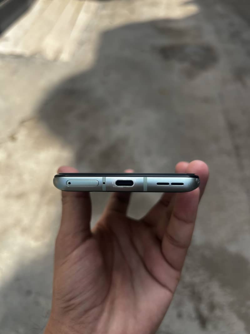 One Plus 9R 3