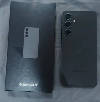 Samsung Mobile S24 fE