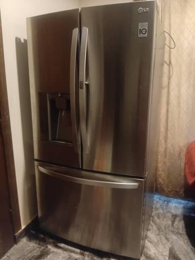 LG Refrigerator. door in door. 34 cuft Made in Korea